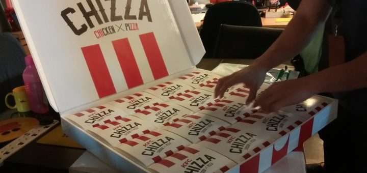 kfc chizza special delivery review