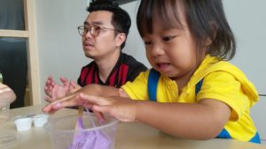 glitter slime workshop kiddomo universe