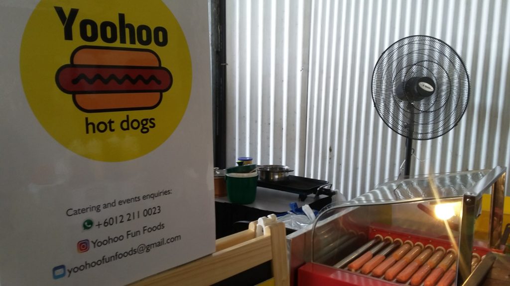 yoohoo hotdog riuh cny bangsar