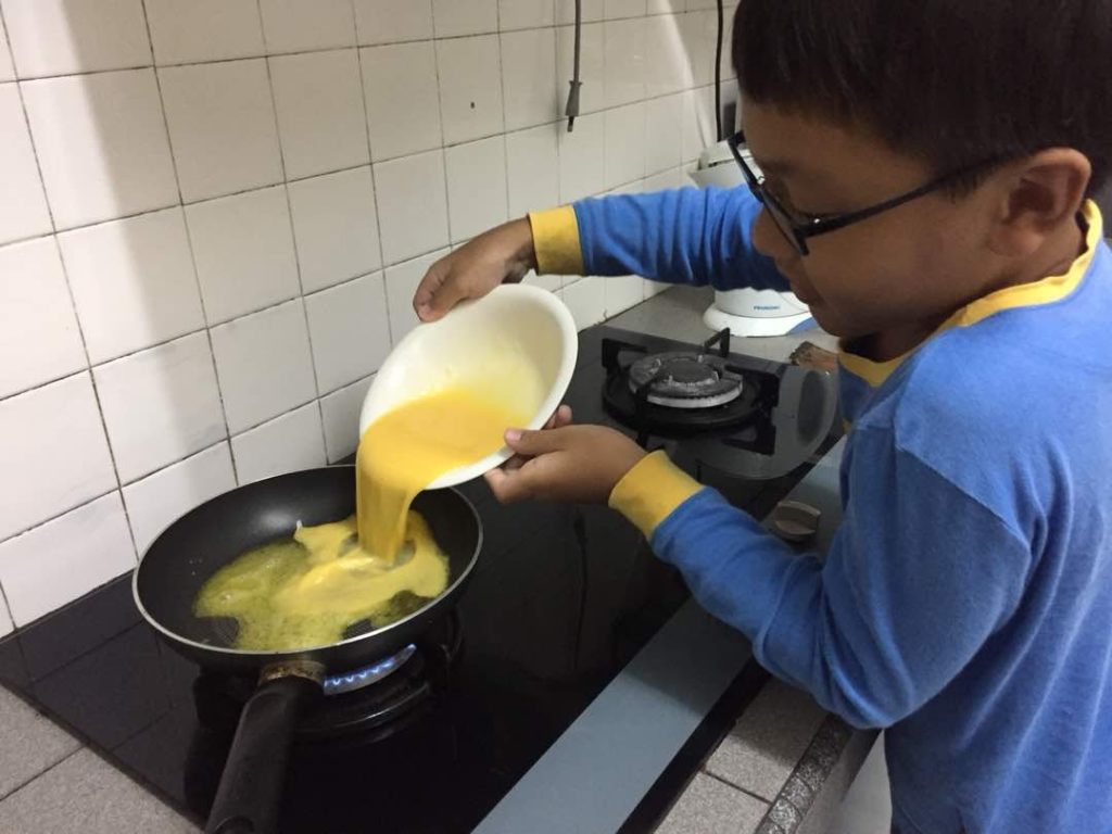 autistic kid cooking recipe scrambled eggs