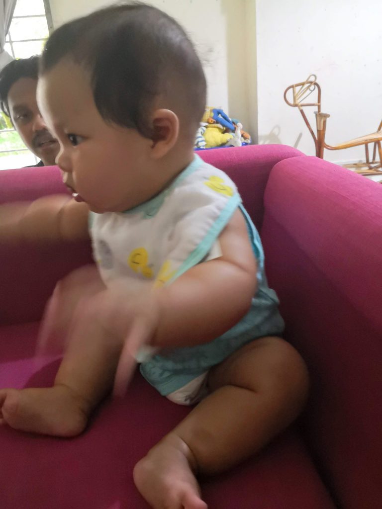 baby learn to sit