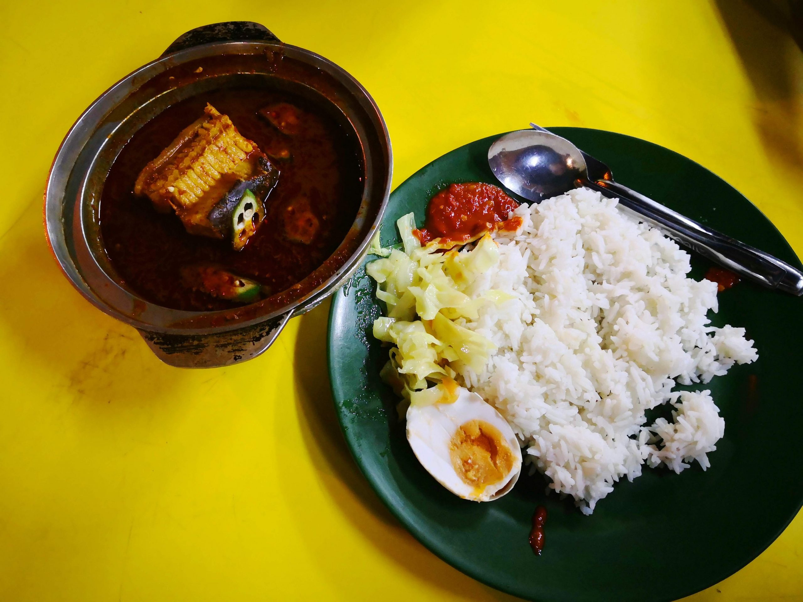 Pedas melaka asam claypot 3 Kedai