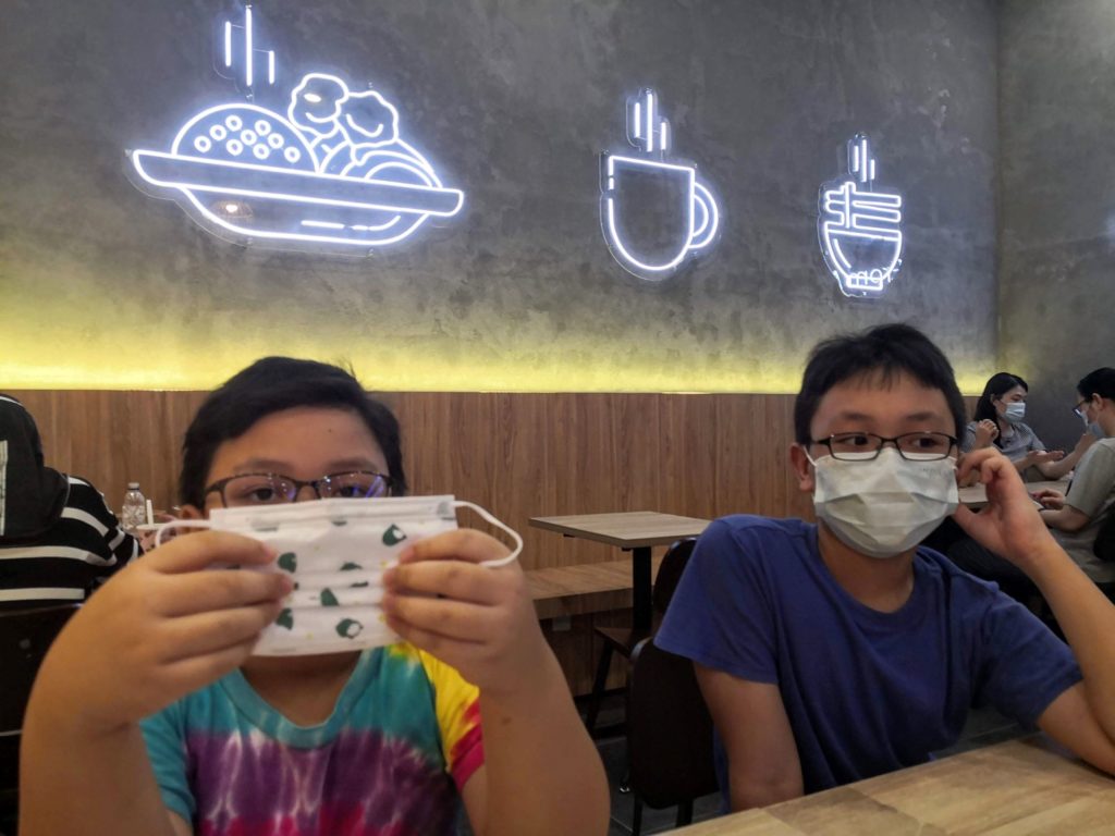 airasia santan restaurant review shah alam